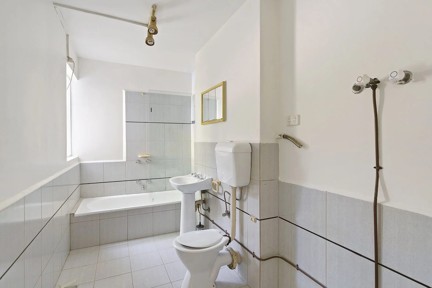 Additional image 5 of 9/8 Mitford Street, St Kilda VIC 3182