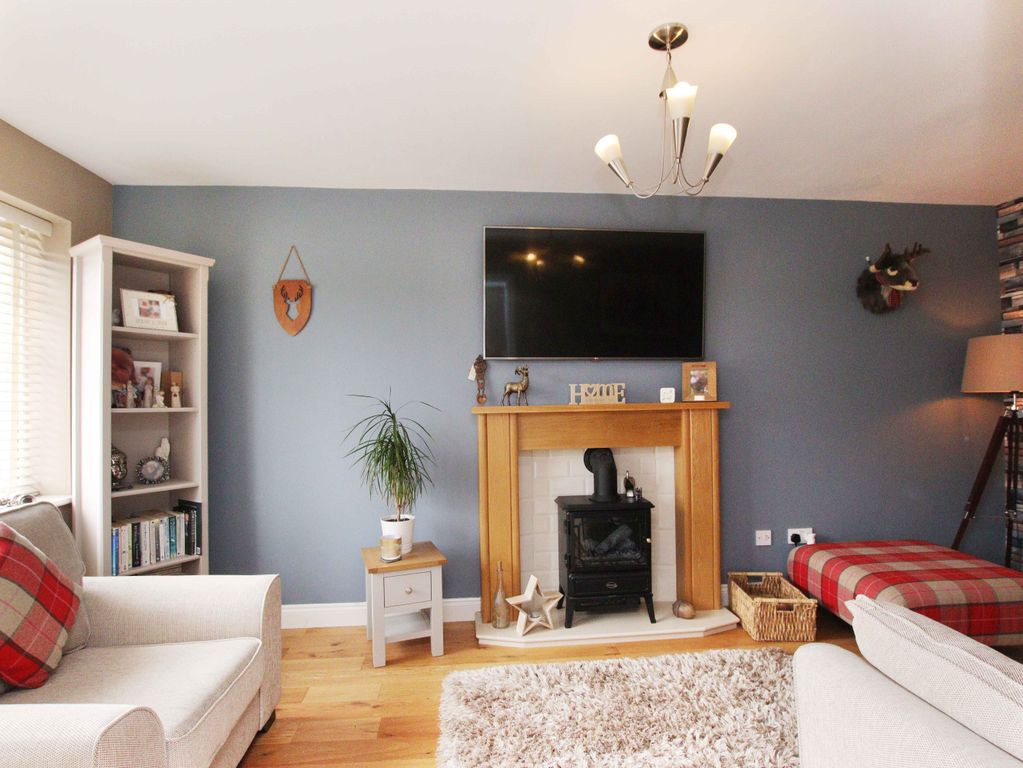 Additional image 3 of 5 bed detached house for saleGraig Y Mynydd, Tonyrefail CF39