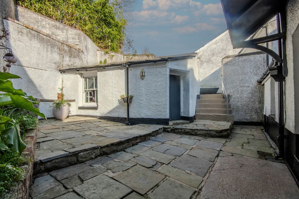 Additional image 35 of 5 bed villa for saleHigh Street, Pontyclun CF72