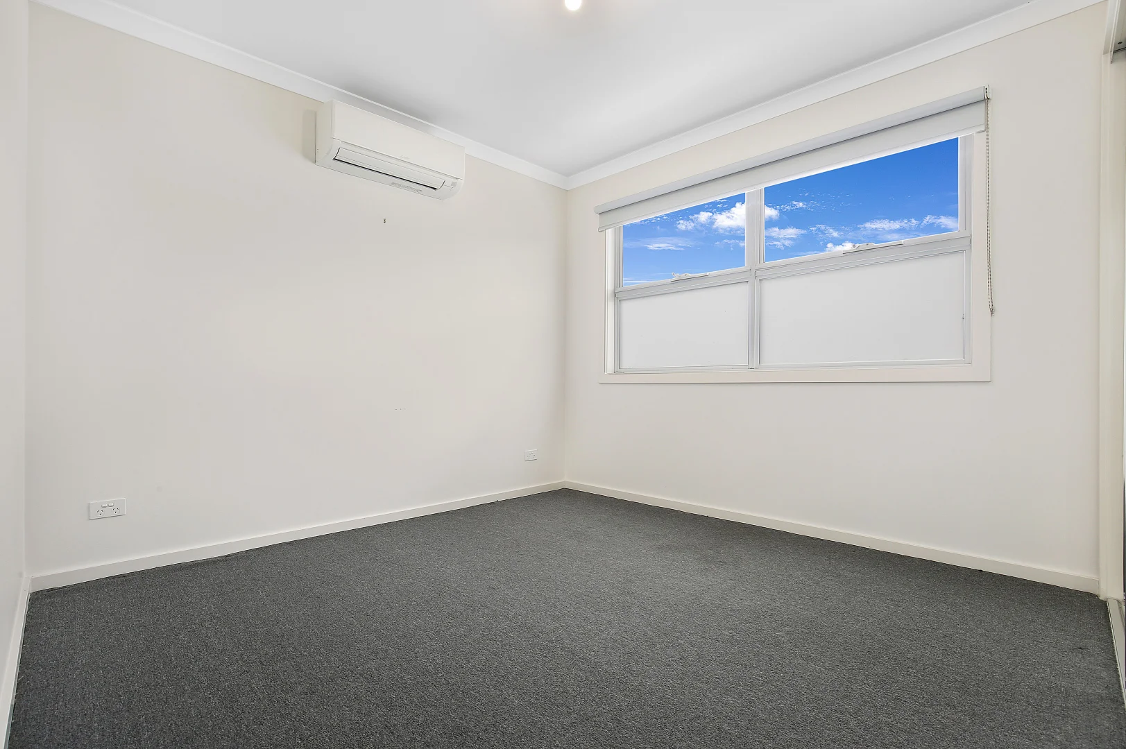 Additional image 5 of 2/42 Eisenhower Street, Reservoir VIC 3073