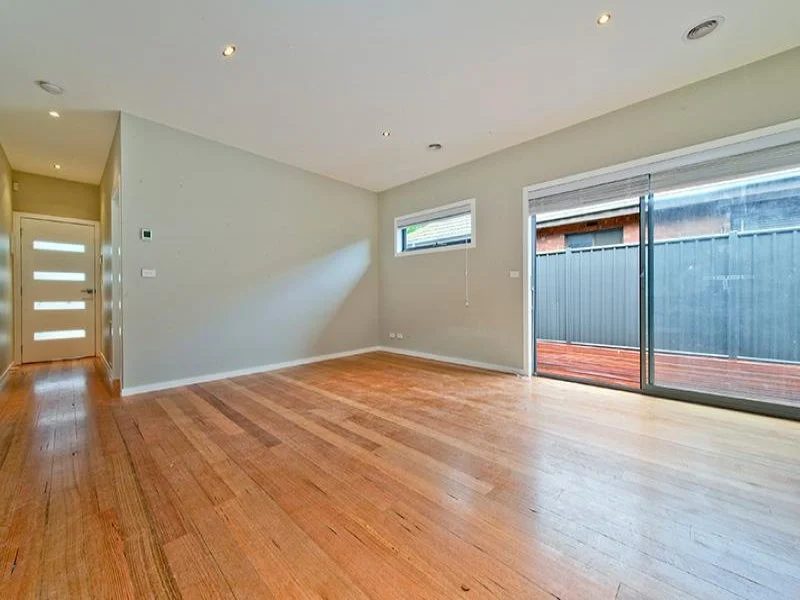 Additional image 4 of 1/577 Geelong Road, Brooklyn VIC 3012