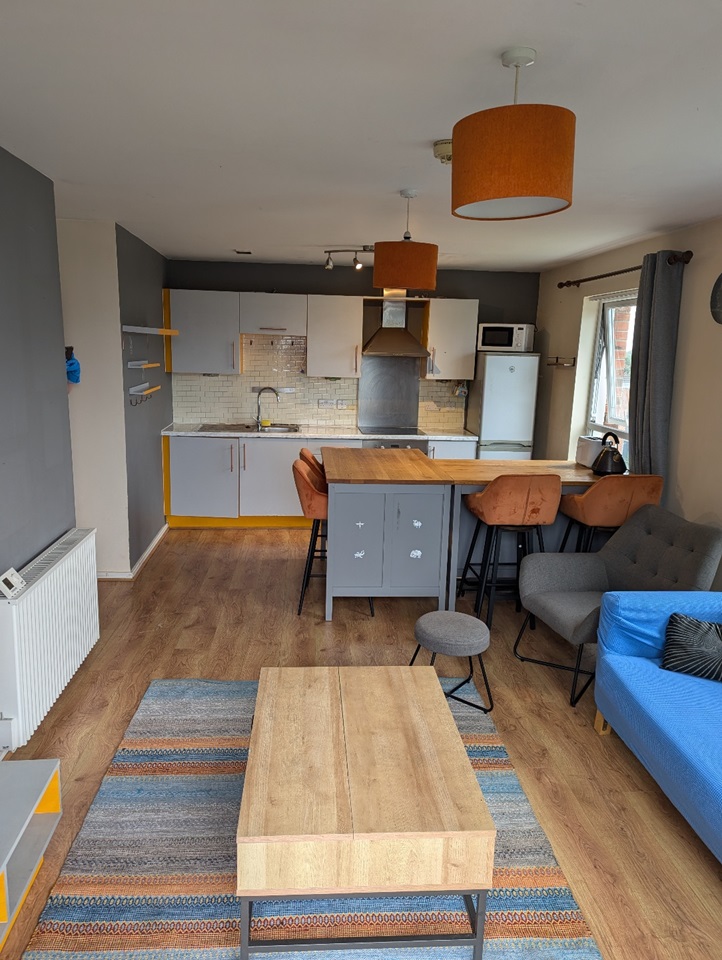 2 Bed Flat, Stillwater Drive, M11, N1 7GU photo 3