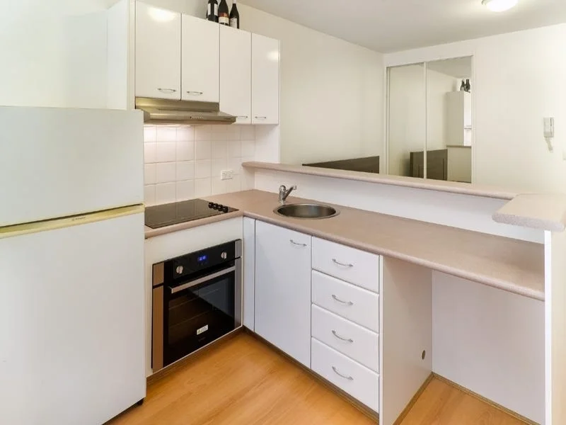 Additional image 3 of 24/12 Hayberry St, Crows Nest NSW 2065