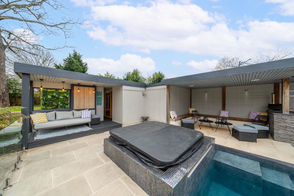 Additional image 48 of 7 bed detached house for saleDovedale Road, West Bridgford, Nottingham NG2