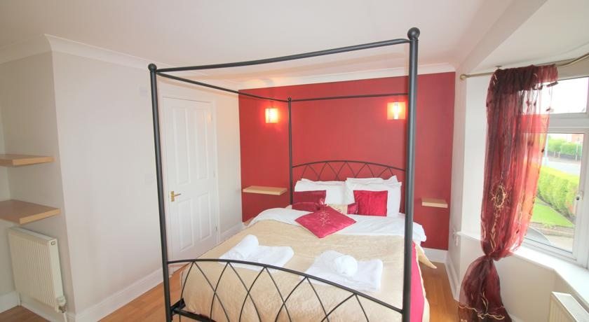 Additional image 4 of 4 Bed Semi-Detached House, Elfleda Road, CB5, N1 7GU