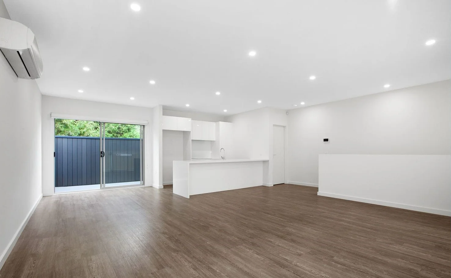 2/15 Renown Street, Maidstone VIC 3012