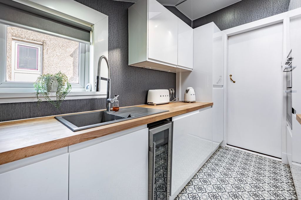 Additional image 18 of 2 bed flat for saleBalvaird Drive, Rutherglen, Glasgow G73