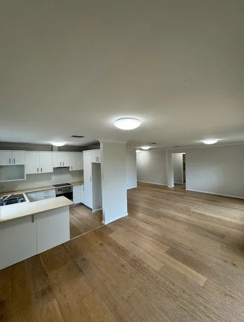 Additional image 4 of 733E Warringah Road, Forestville NSW 2087