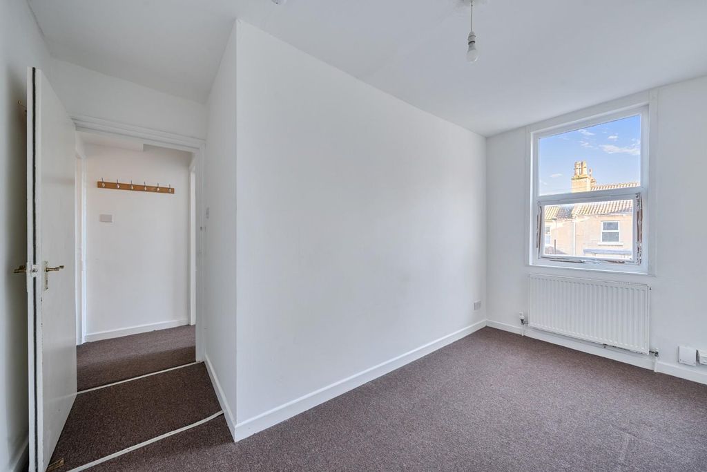 Additional image 9 of 2 bed flat for saleLorne Road, Bath BA2