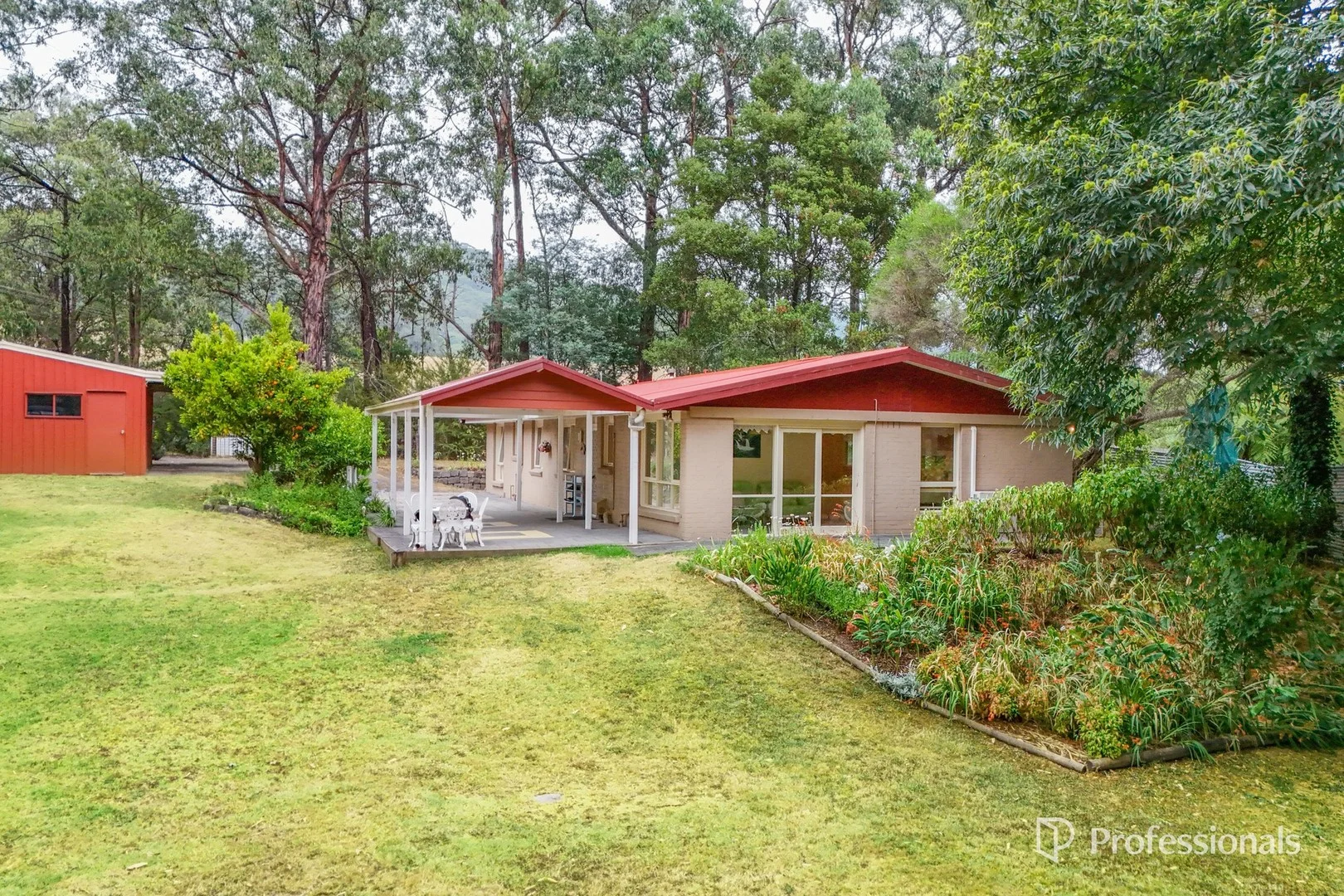 23 Hacketts Creek Road, Three Bridges VIC 3797