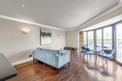 Herbal Hill, London EC1R