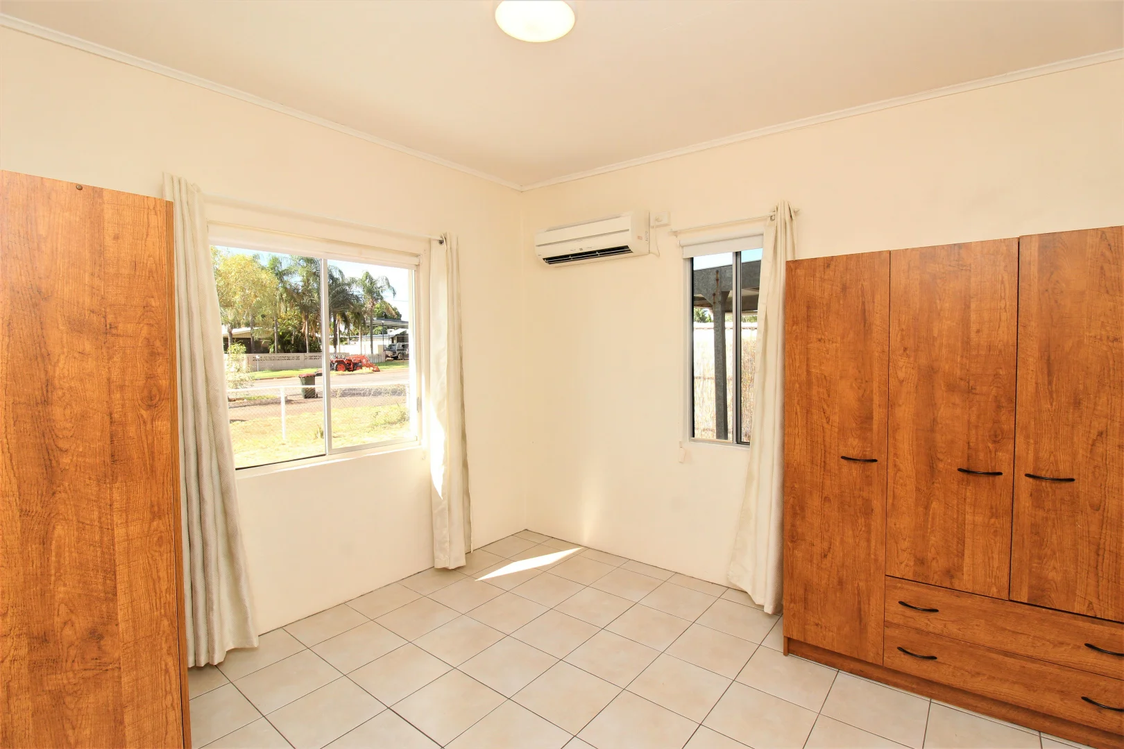 Additional image 4 of Unit 1/31 Transmission St, Mount Isa QLD 4825