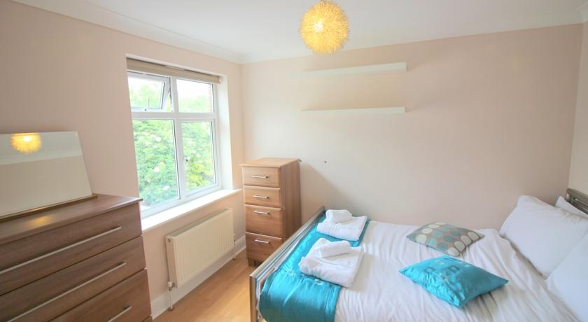 Additional image 9 of 4 Bed Semi-Detached House, Elfleda Road, CB5, N1 7GU