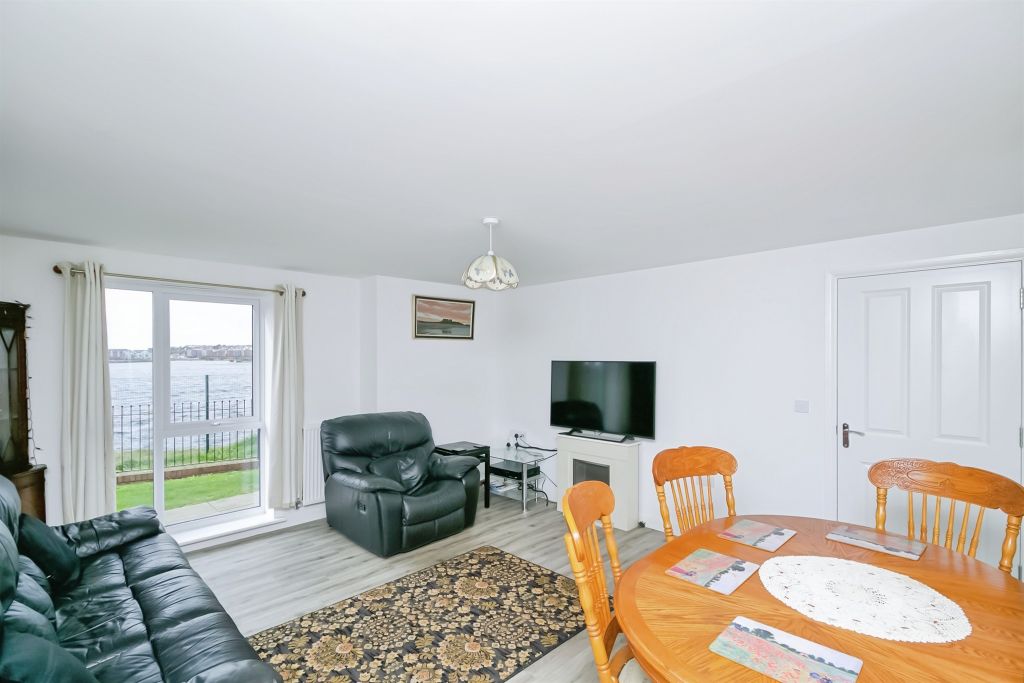 Additional image 5 of 2 bed flat for saleFfordd Wallace, Barry CF63