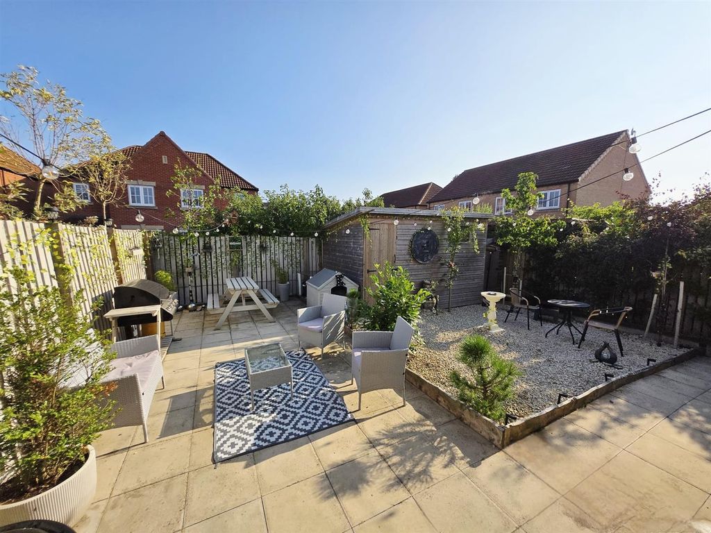 Additional image 2 of 3 bed detached house for saleBell Garth, Market Weighton, York YO43