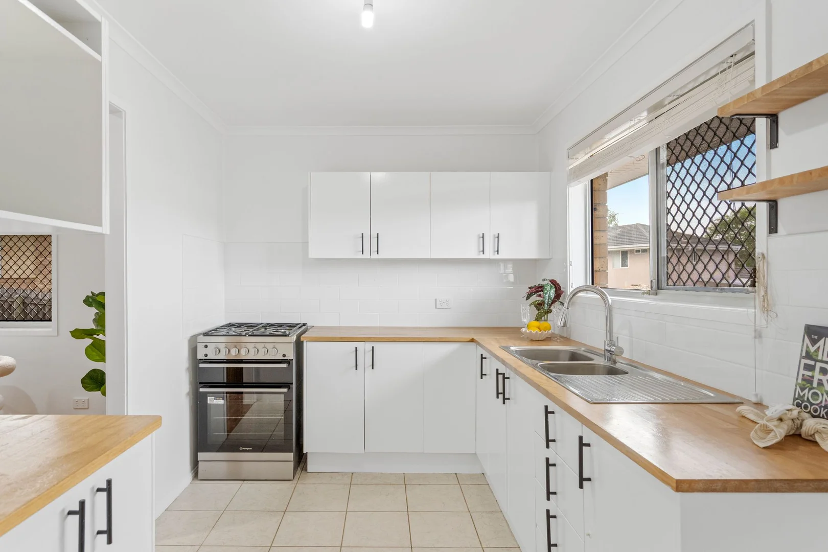 Additional image 7 of 42 Eastwood Drive, Mansfield QLD 4122