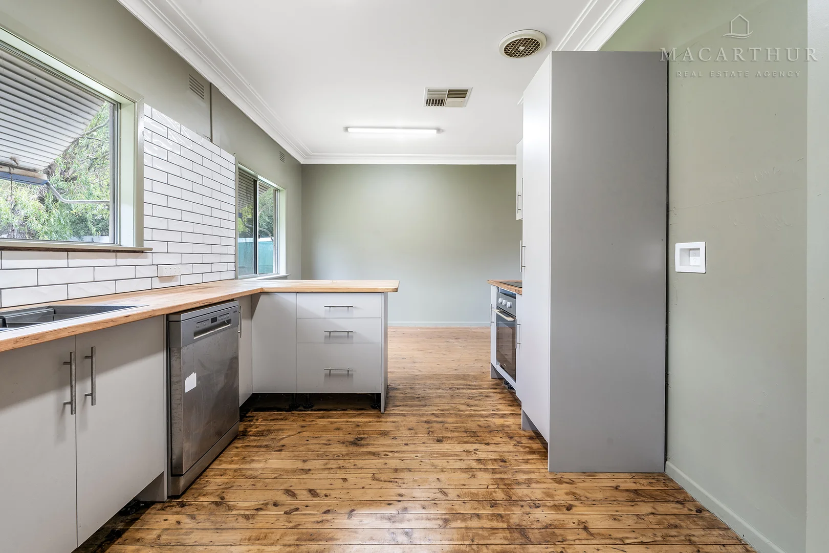 Additional image 2 of 4 Kennedy Avenue, Kooringal NSW 2650