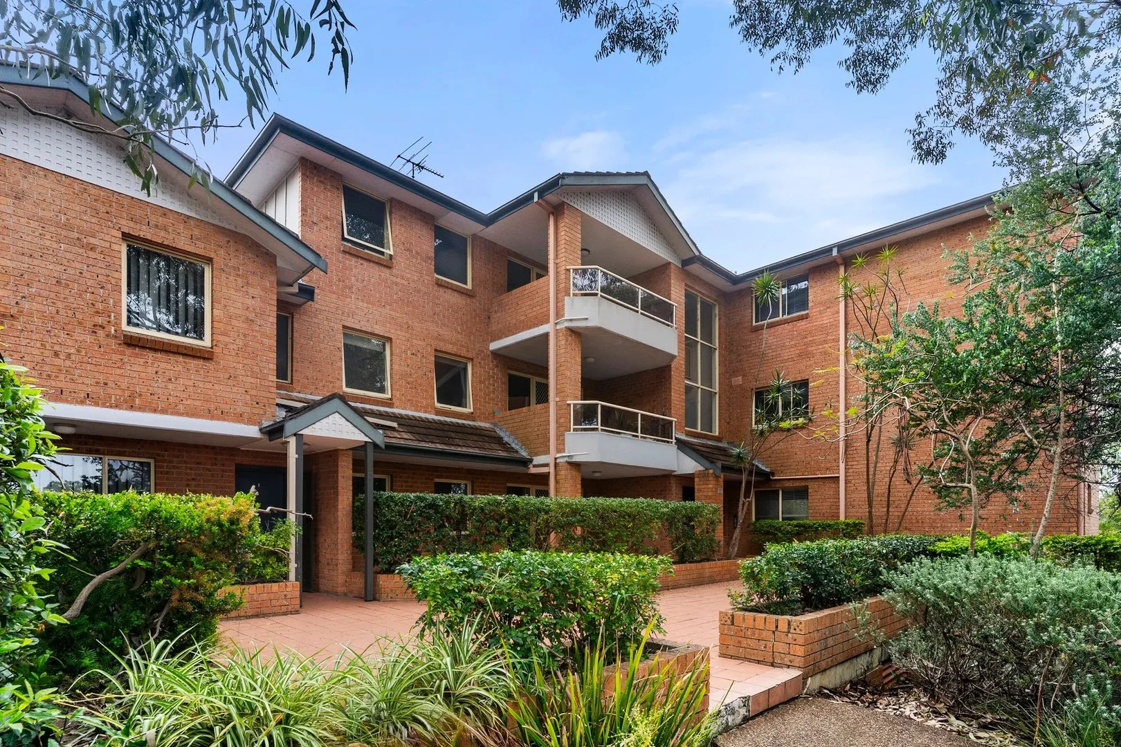 2/2-4 Mansfield Avenue, Caringbah NSW 2229