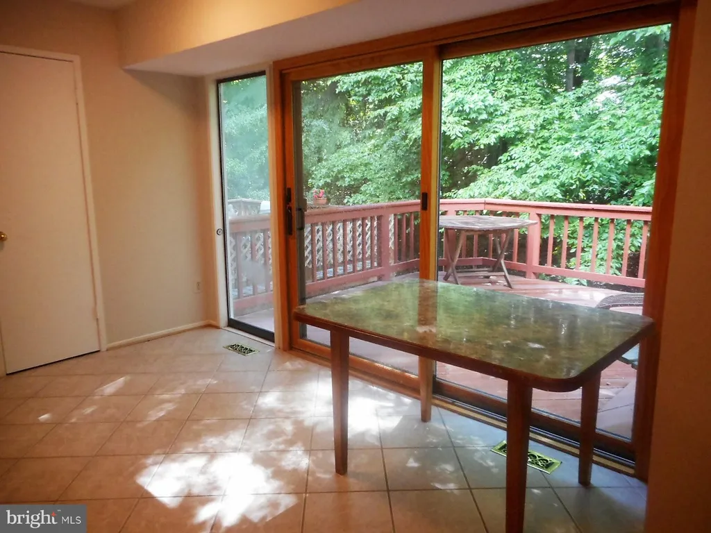 10949 Whiterim Drive, Potomac, MD 20854