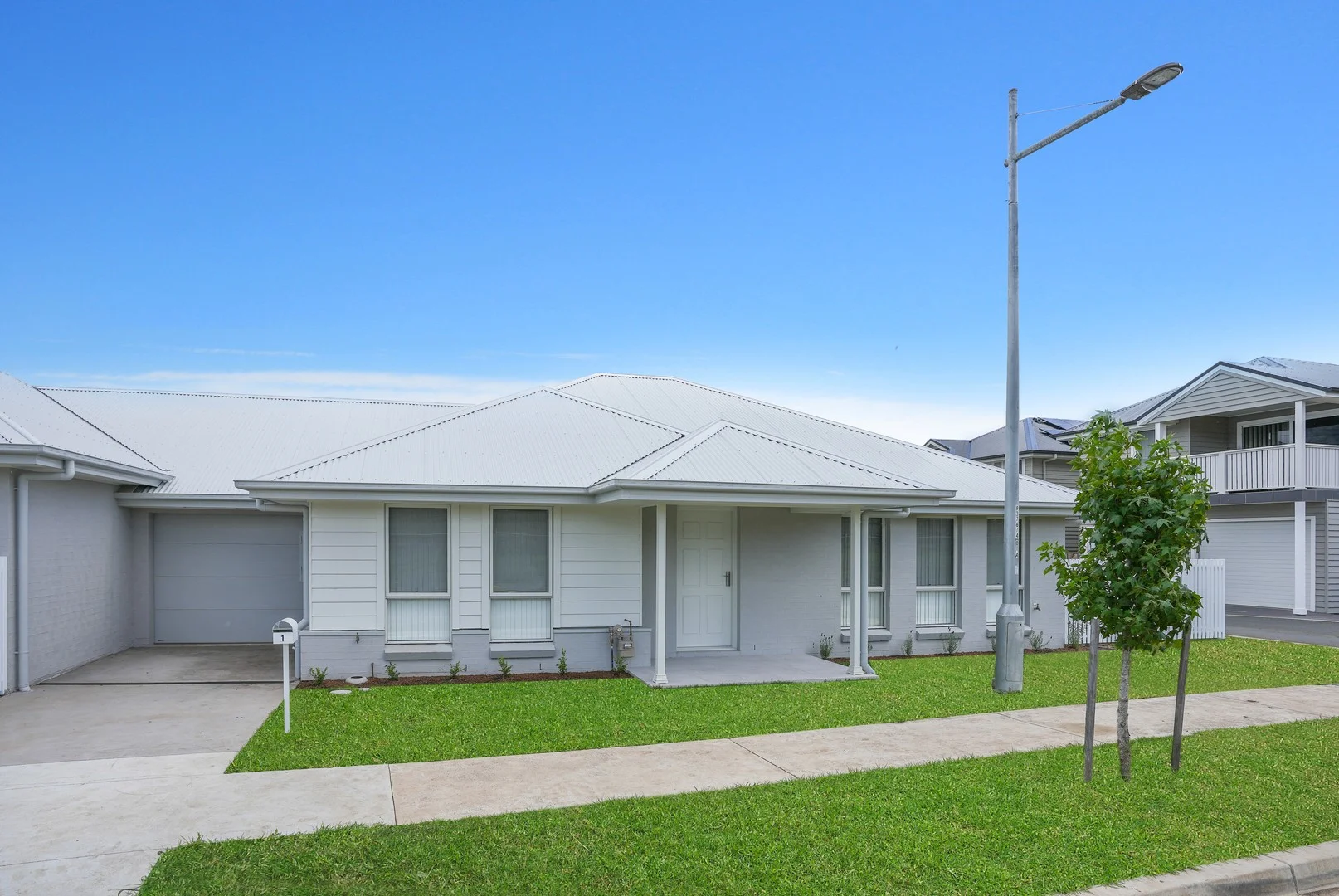 1 Yarrawa Street, Tullimbar NSW 2527