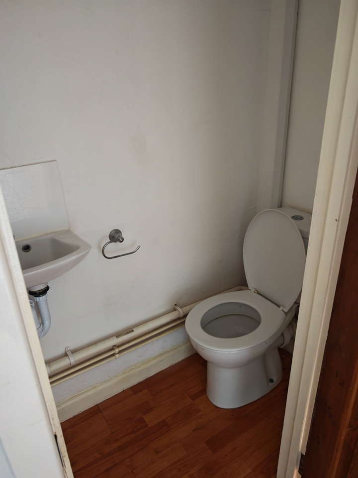 Additional image 6 of Room in a Shared House, Dover Street, SO14, N1 7GU