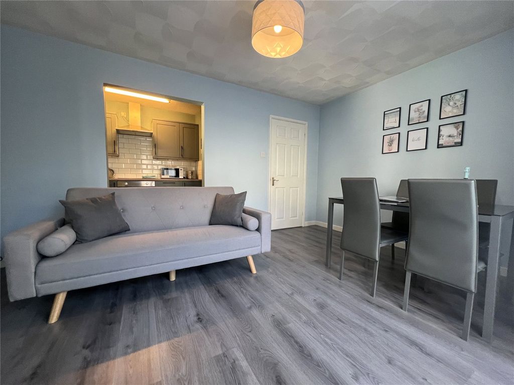 Additional image 3 of 2 bed flat for saleThe Clicketts, Tenby, Pembrokeshire SA70