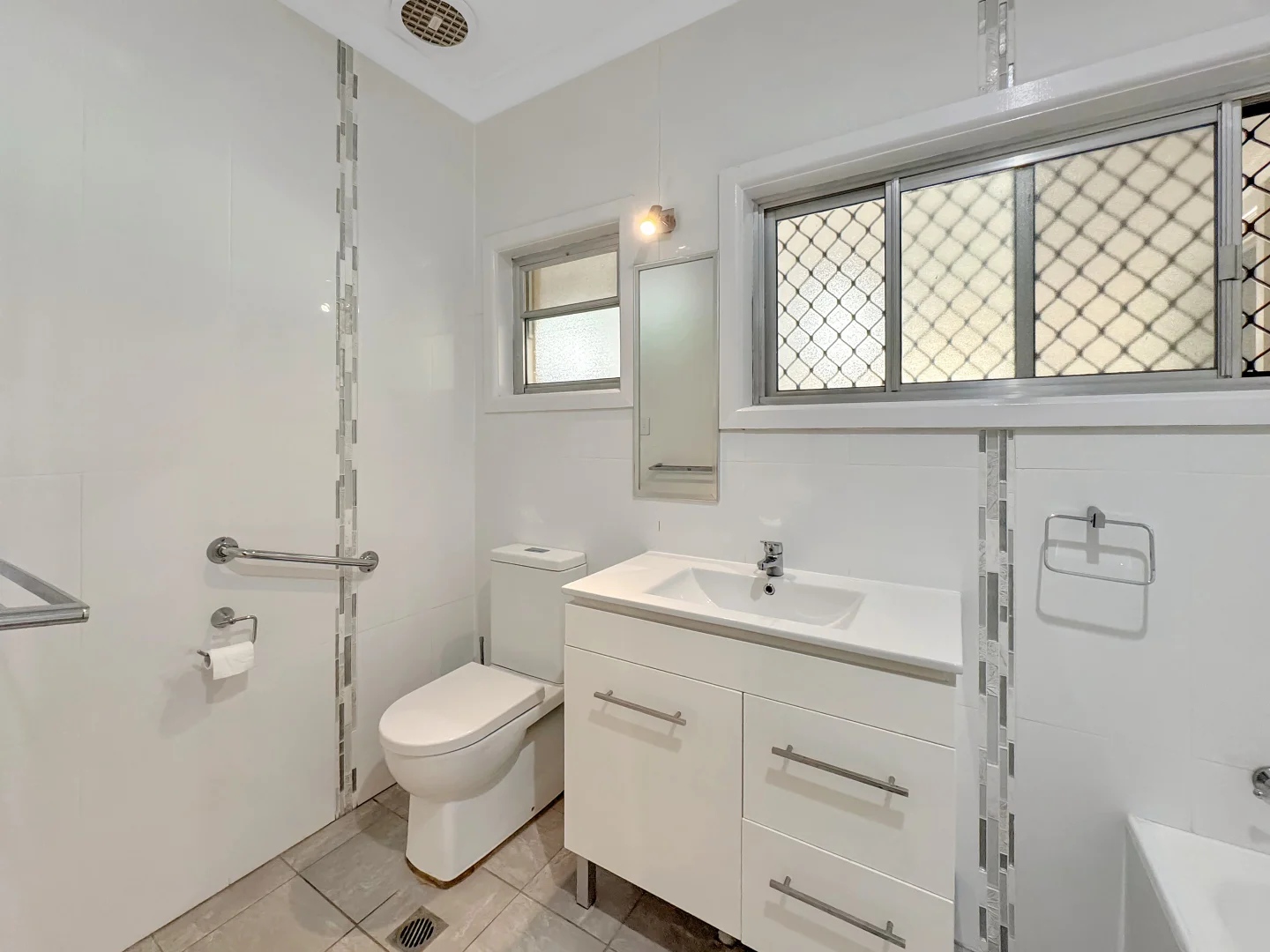 Additional image 8 of 2 Laughton Street, Dubbo NSW 2830