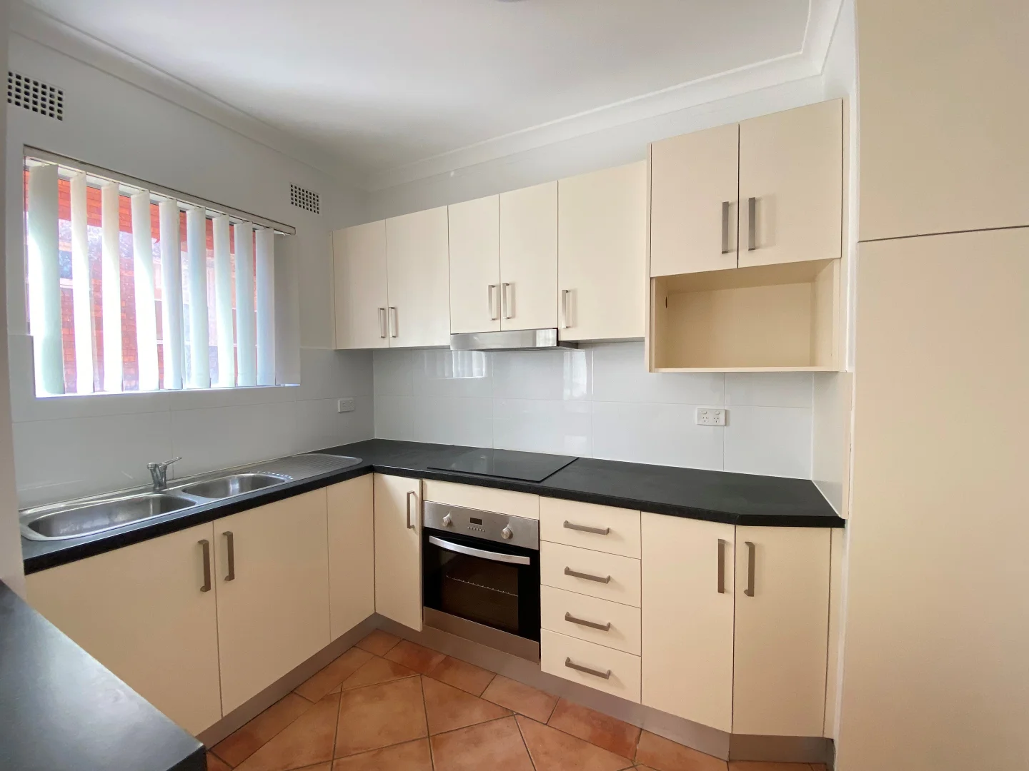 Additional image 3 of 2/3 Bonds Road, Riverwood NSW 2210