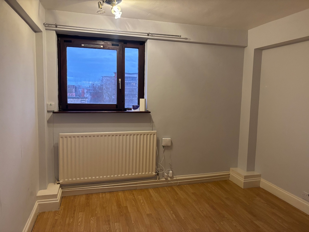2 Bed Flat, Albert Starr House, SE8, N1 7GU photo 5