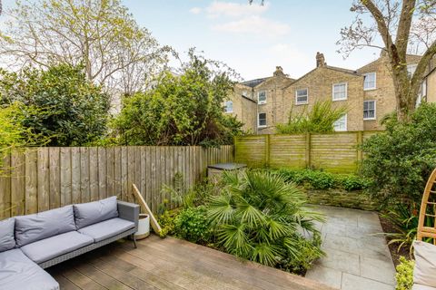 Pyrland Road, Canonbury, London N5