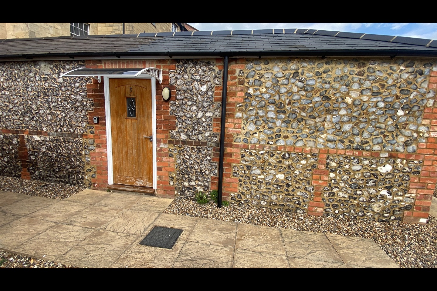 Additional image 2 of 1 Bed Flat, Queens Road, RG1, N1 7GU