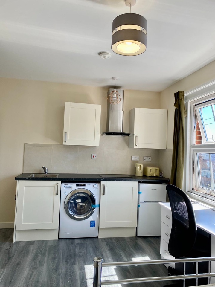 Additional image 16 of Room in a Shared House, Mayfield Road, SO17, N1 7GU