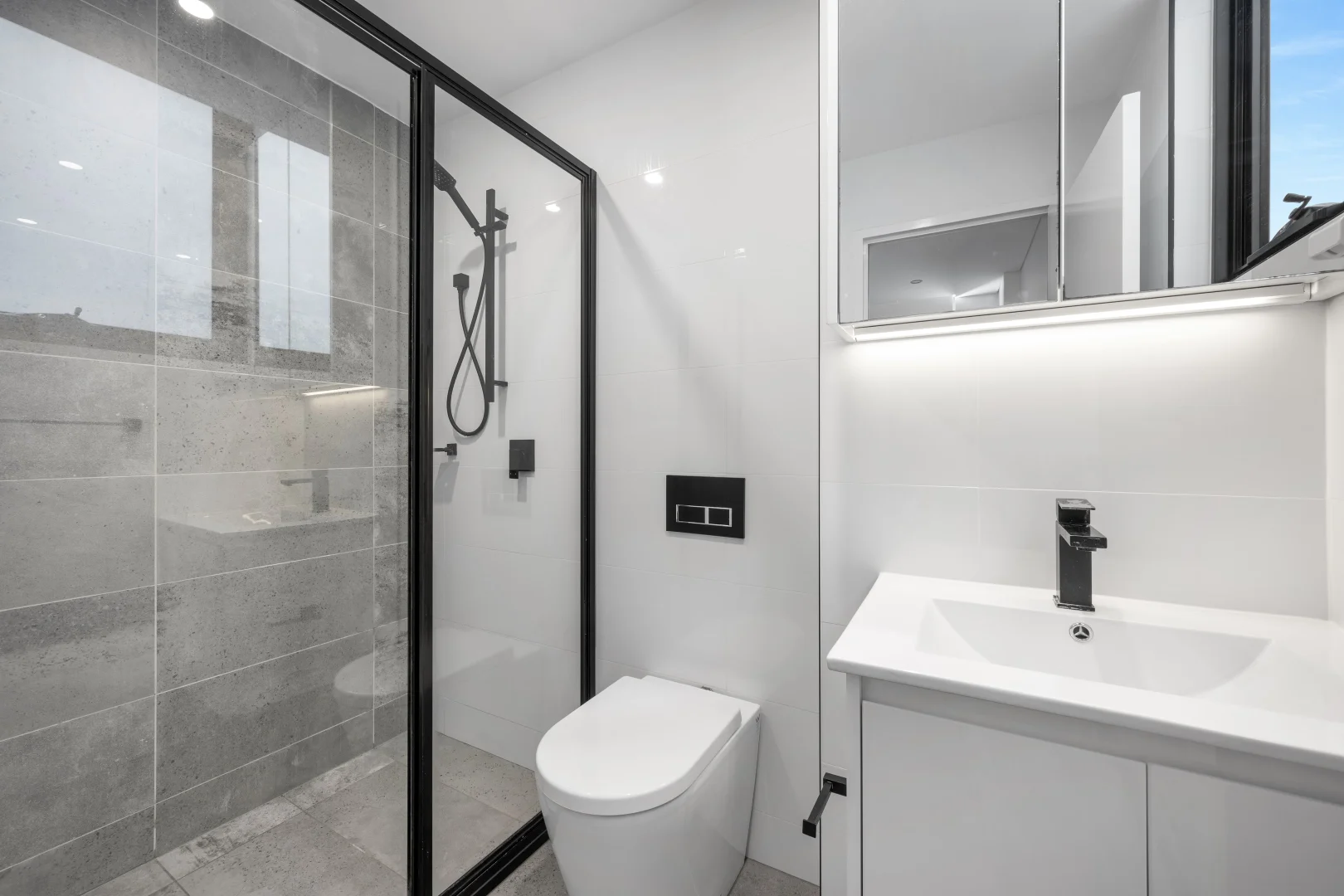 Additional image 5 of 101/118 Gladstone Ave, Coniston NSW 2500