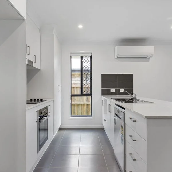 Additional image 4 of 21 Wallace Street, Walloon QLD 4306