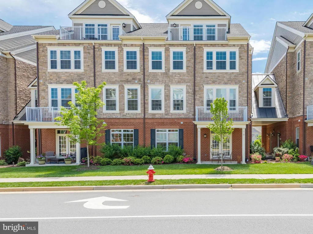 42608 Hardage Terrace, Ashburn, VA 20148
