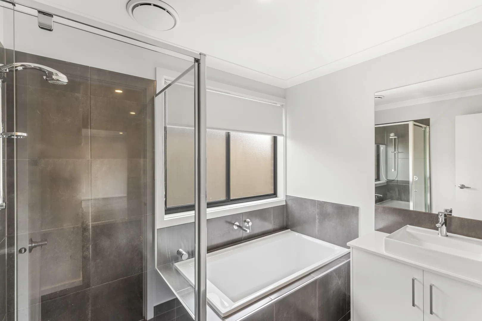 Additional image 8 of 5 Avocet Way, Armstrong Creek VIC 3217