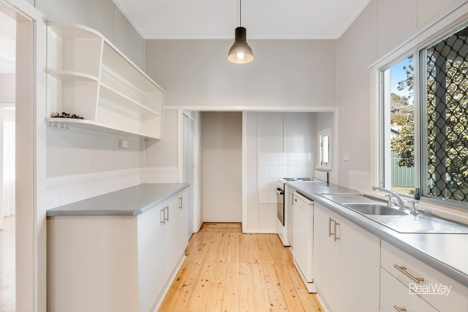 Additional image 2 of 70 North Street, Mount Lofty QLD 4350