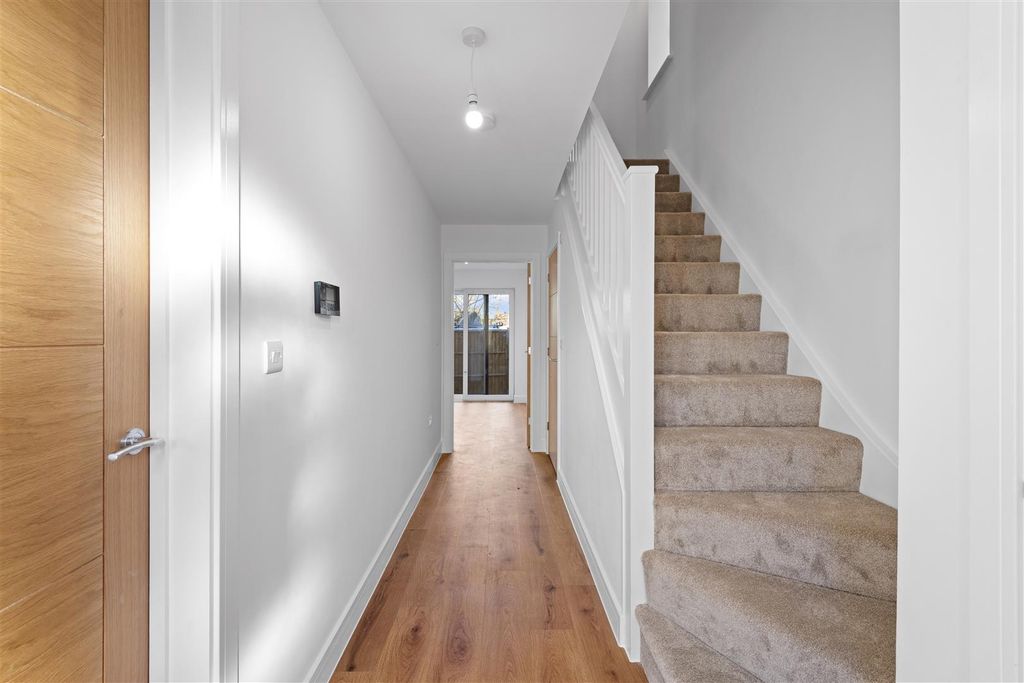 Additional image 5 of 3 bed detached house for saleLodway Gardens, Pill, Bristol BS20