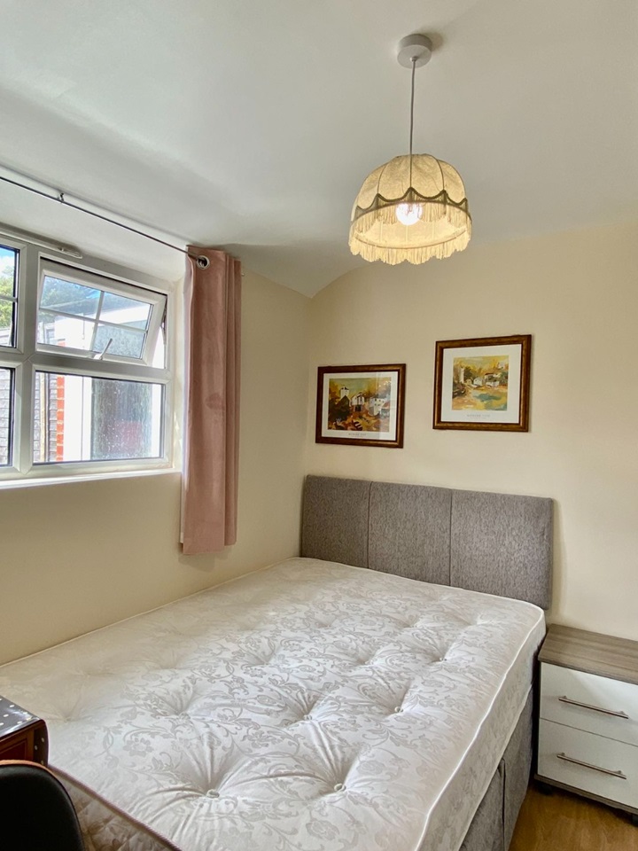 Additional image 12 of Room in a Shared House, Portswood Road, SO17, N1 7GU