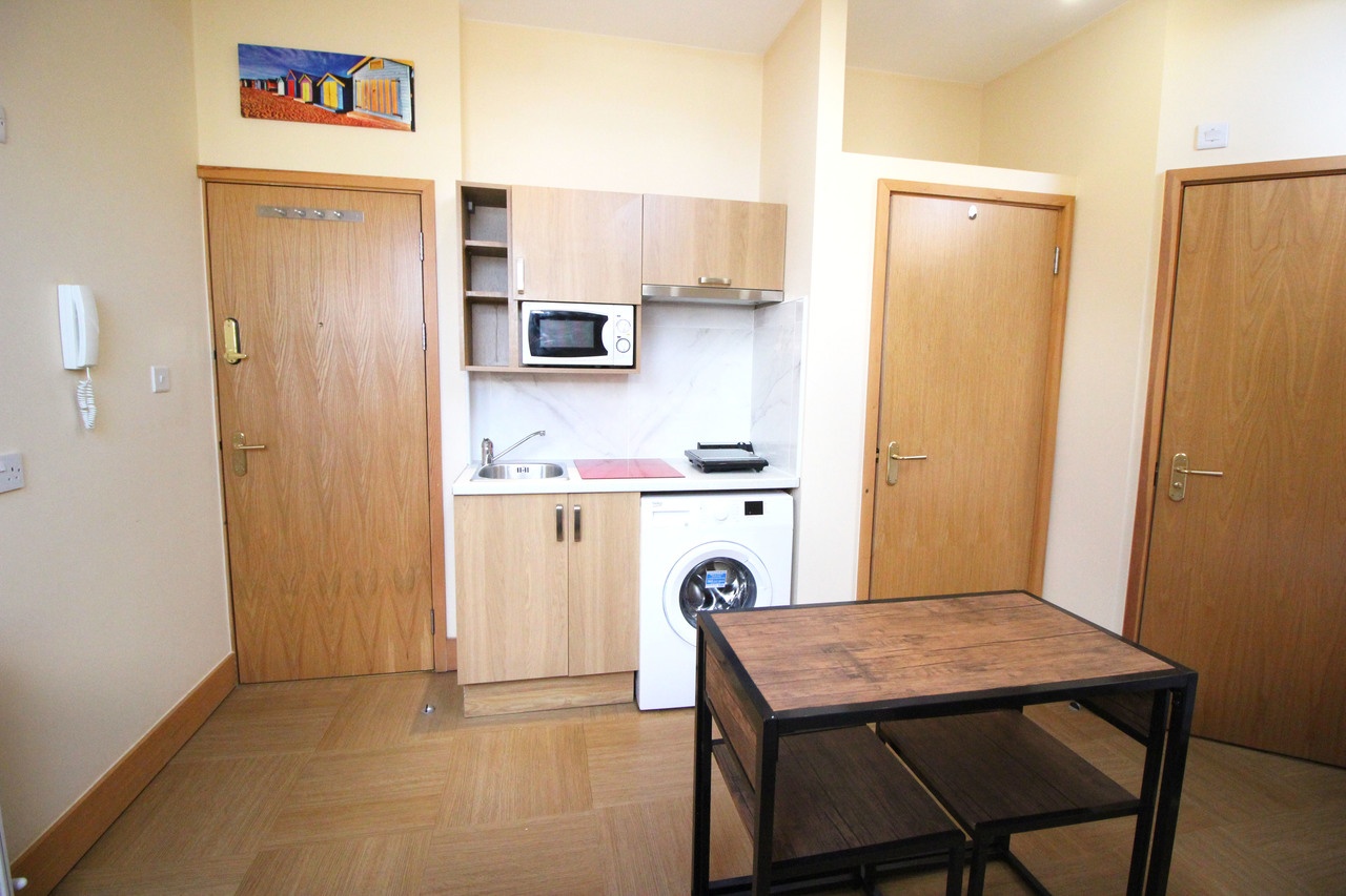 Studio Flat, Queens Road, CV1, N1 7GU