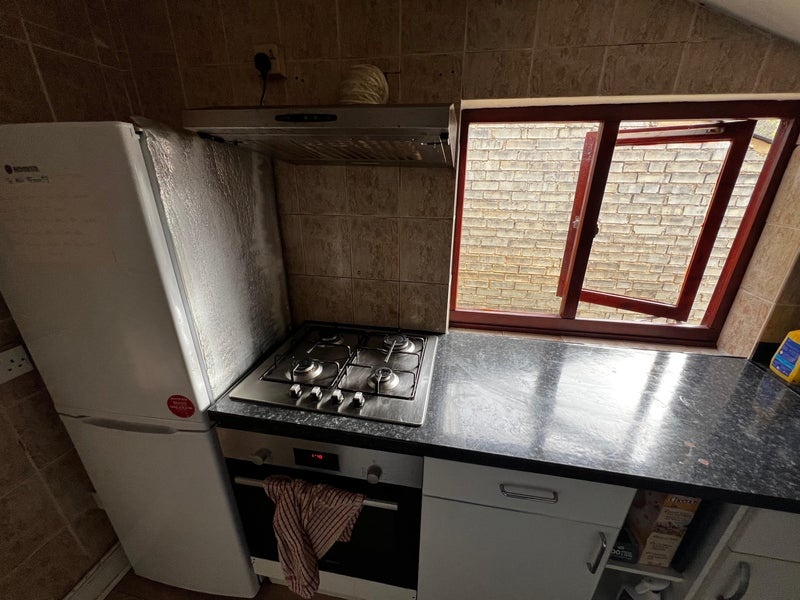 Room in a Shared House, Montreal Road, CB1, N1 7GU photo 3