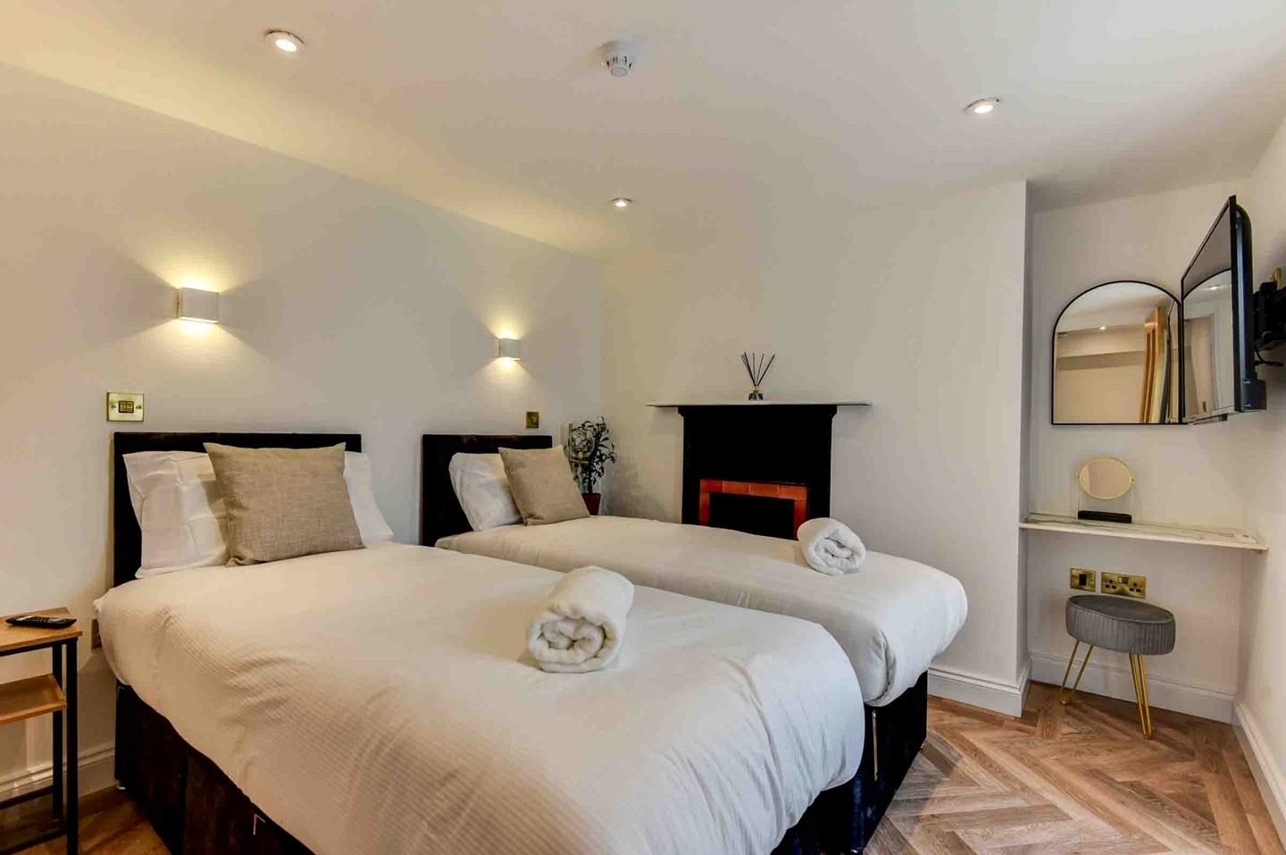 Additional image 2 of 2 Bed Flat, Marine Square, BN2, N1 7GU