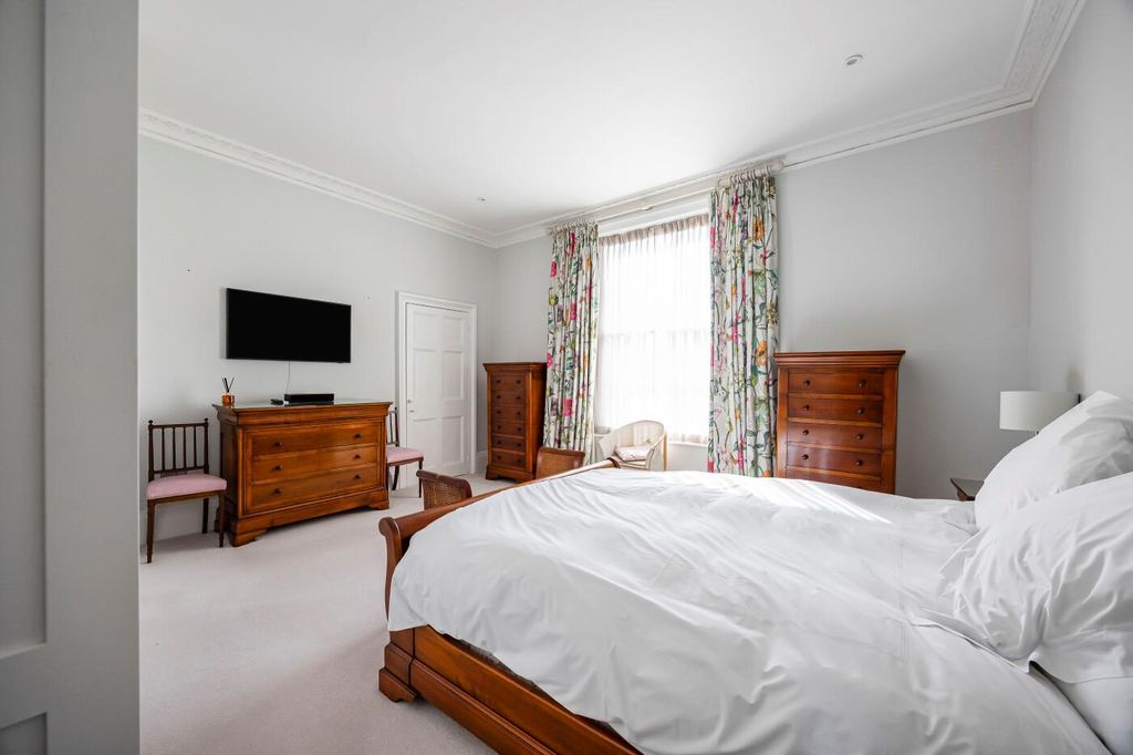 Additional image 15 of 4 bed flat for saleNorthfield End, Henley-On-Thames, Oxfordshire RG9