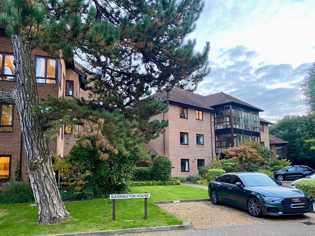 3 Bed Flat, Barrington House, CB2, N1 7GU