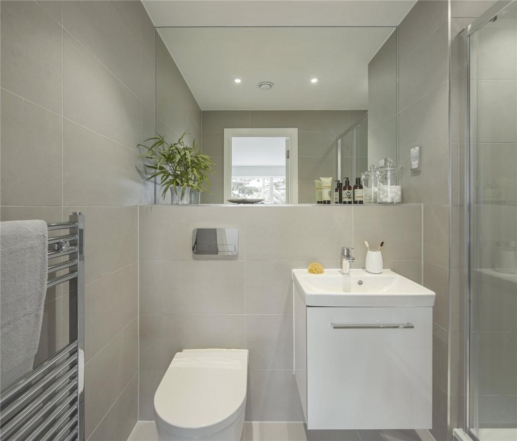 Additional image 9 of 2 Bed Flat, The Redwoods, CB3, N1 7GU