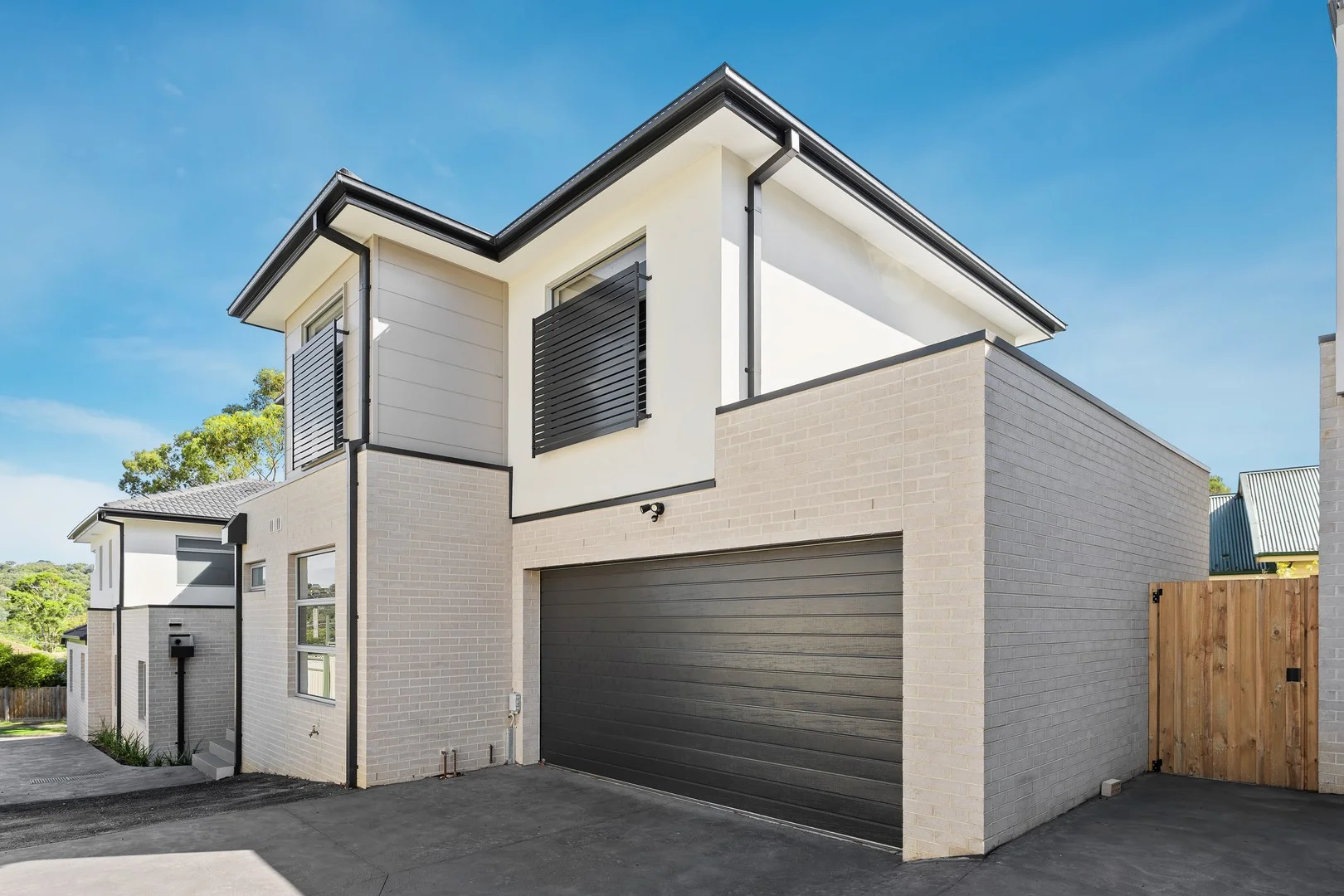 2/12 Batman Road, Eltham VIC 3095