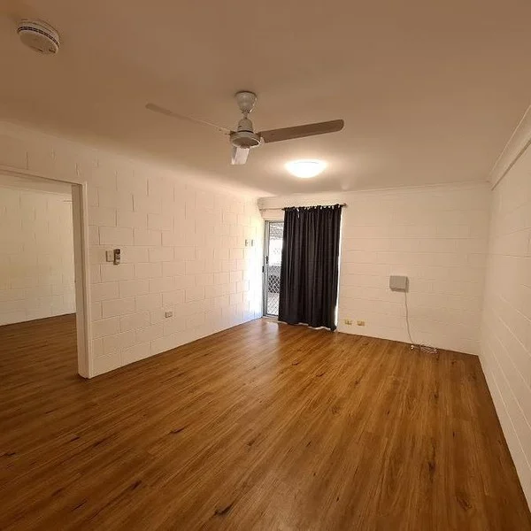 Additional image 3 of 2/32 Carr Street, Hermit Park QLD 4812