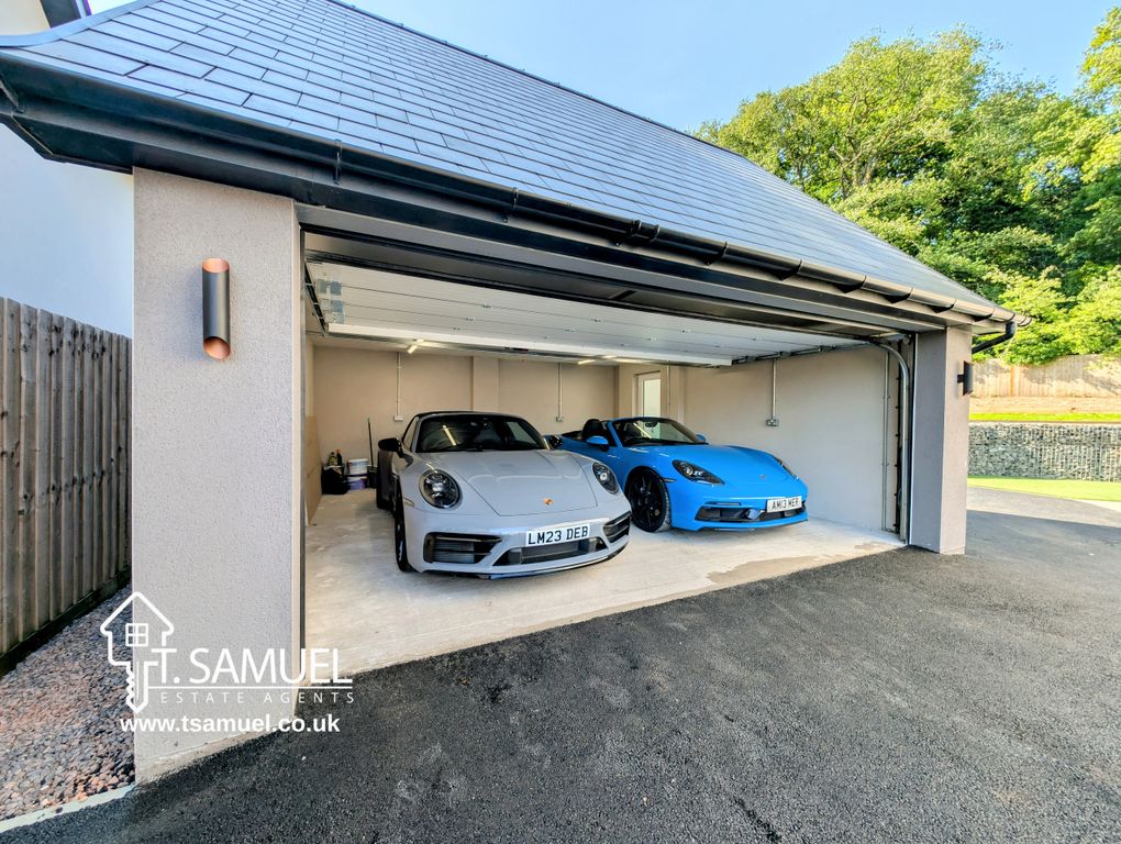 Additional image 4 of 5 bed detached house for saleThe Oaks, Trem Y Dyffryn, Mountain Ash CF45