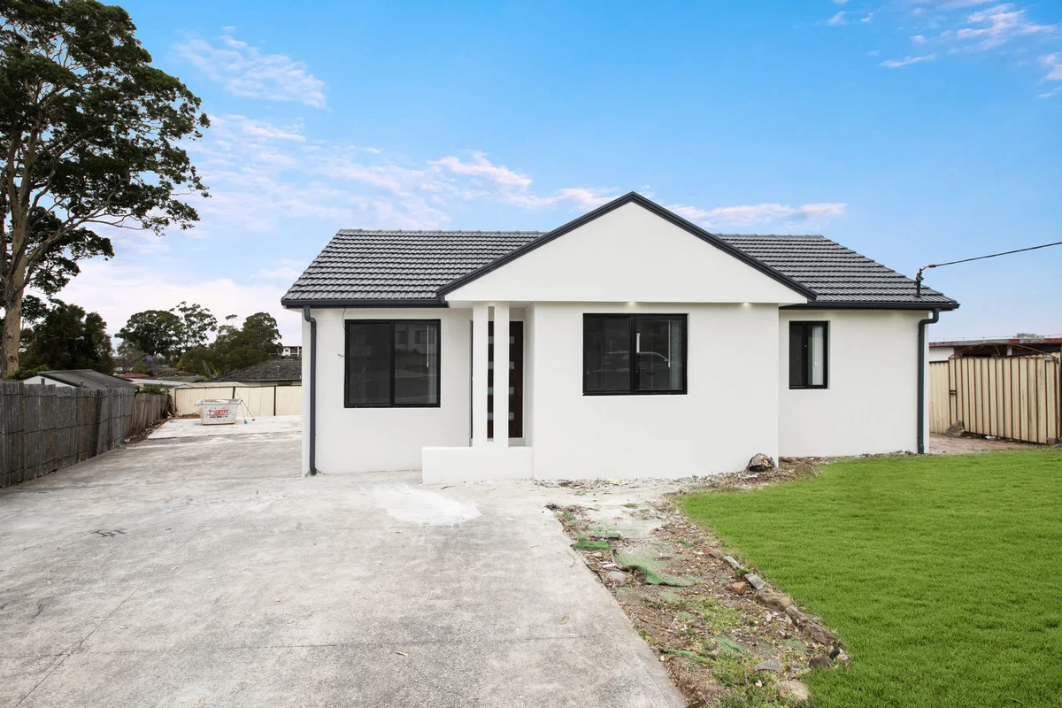 8 De Witt Place, Fairfield West NSW 2165