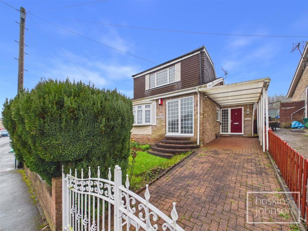 2 bed semi-detached bungalow for saleGreenfield Avenue, Pontypridd CF37
